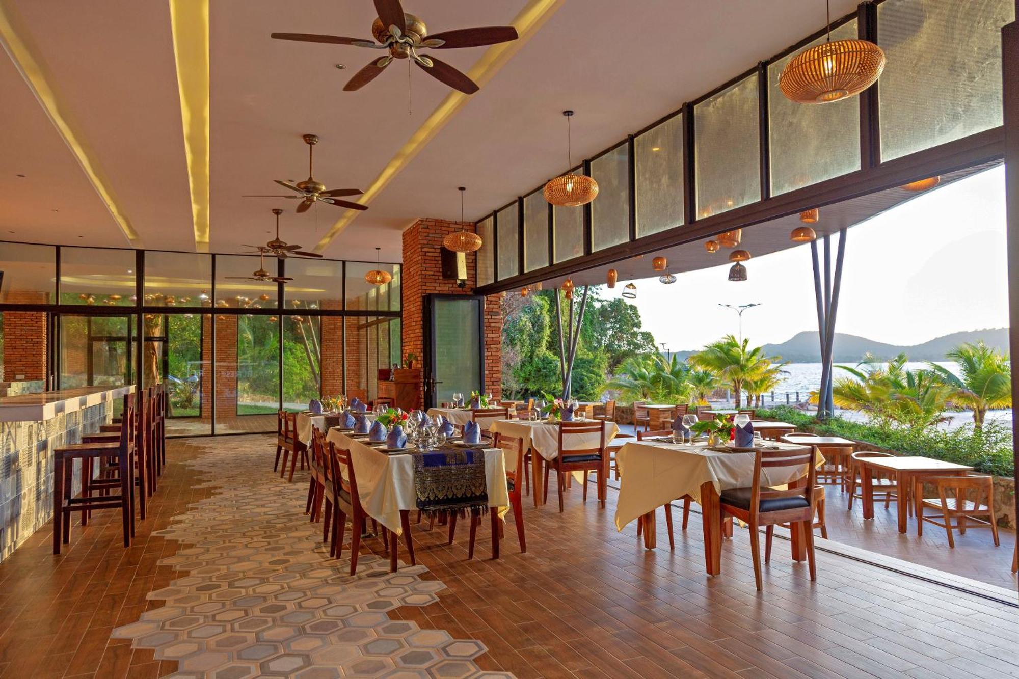 Pearl Beach Resort & Spa Koh Rong Samlon Eksteriør billede